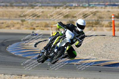 media/Jan-09-2022-SoCal Trackdays (Sun) [[2b1fec8404]]/Turn 11 (935am)/